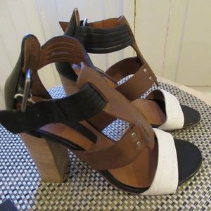 NIB Modern Vintage Block Heel Shoes, US 6.5